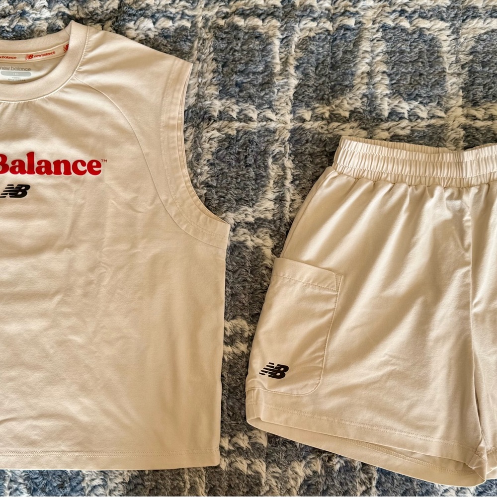 New Balance Cream Athletic Set Unisex Kids Korean Size 140 equates to Boys 6-7yr